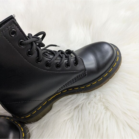 DR. MARTENS 1460 Shiny Smooth Black Leather Womens Boots size 6 - Picture 5 of 14